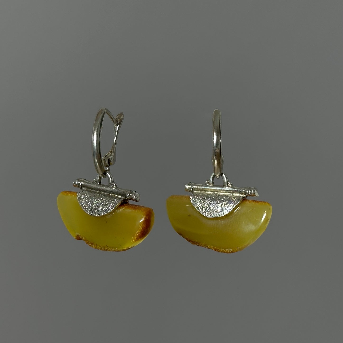 Golden sunset radiance amber earrings
