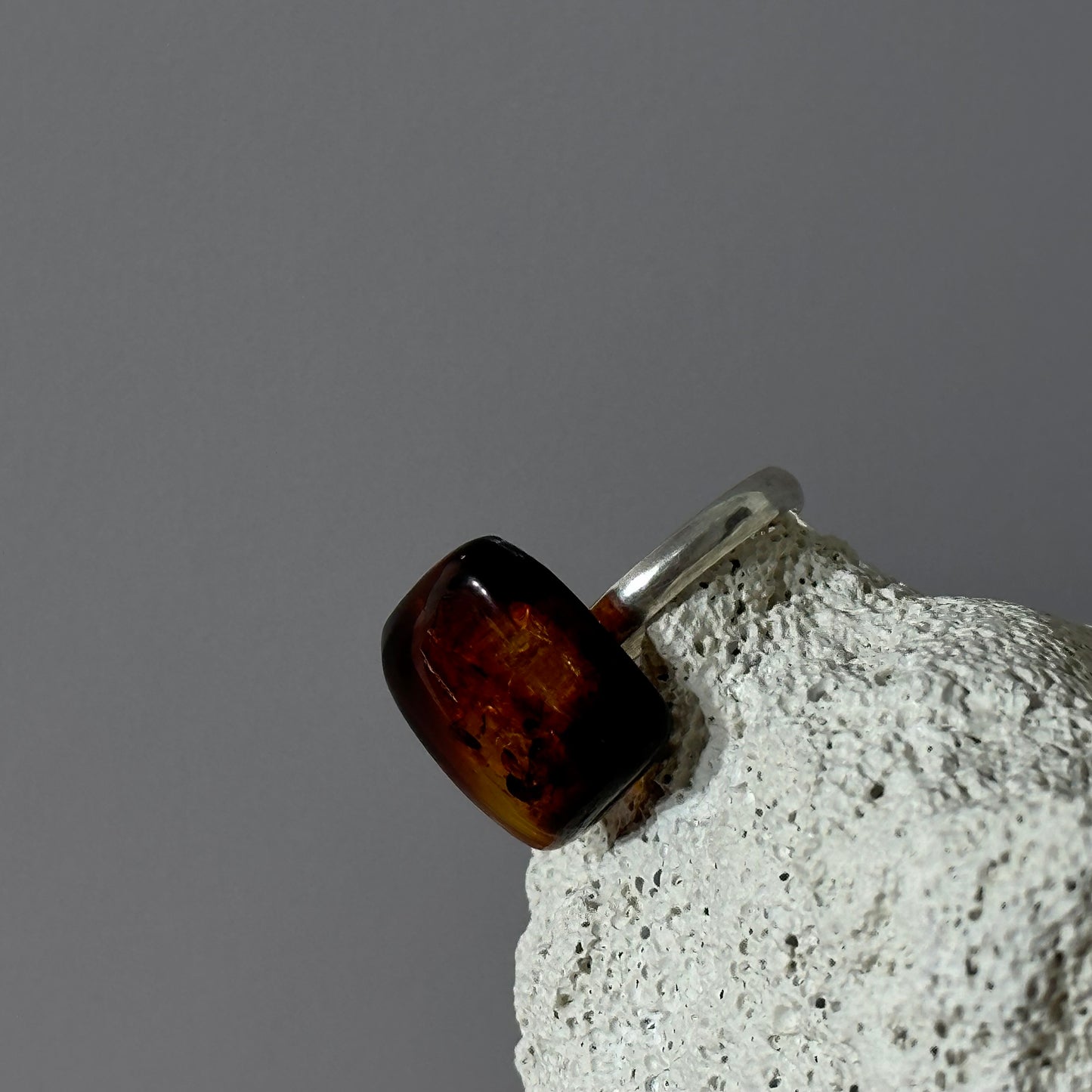 Sea bloom amber ring
