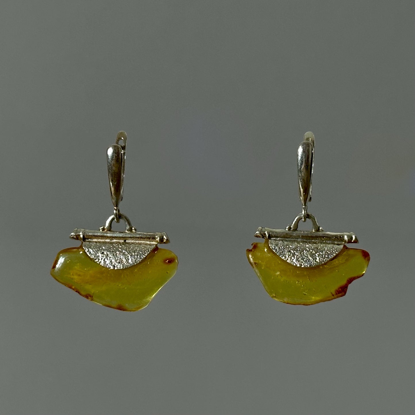 Liquid gold-like amber earrings