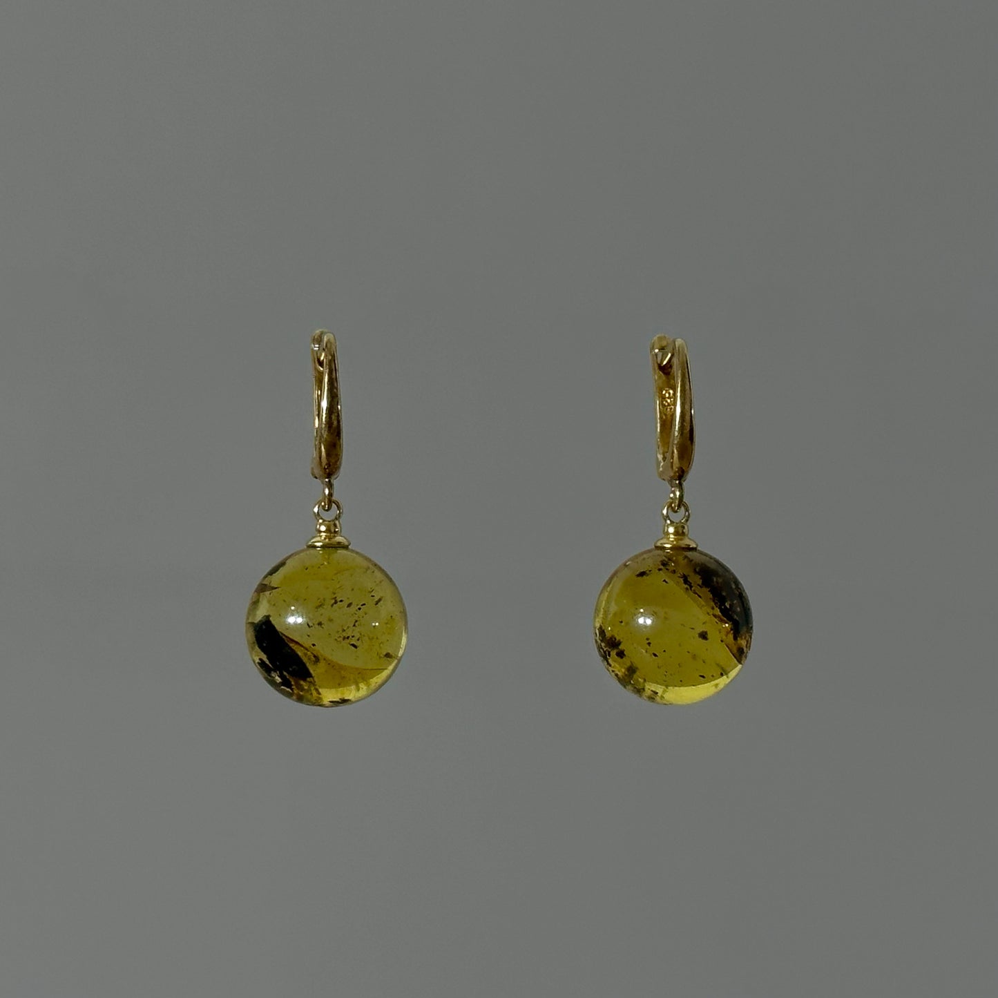 Timeless glow round amber earrings