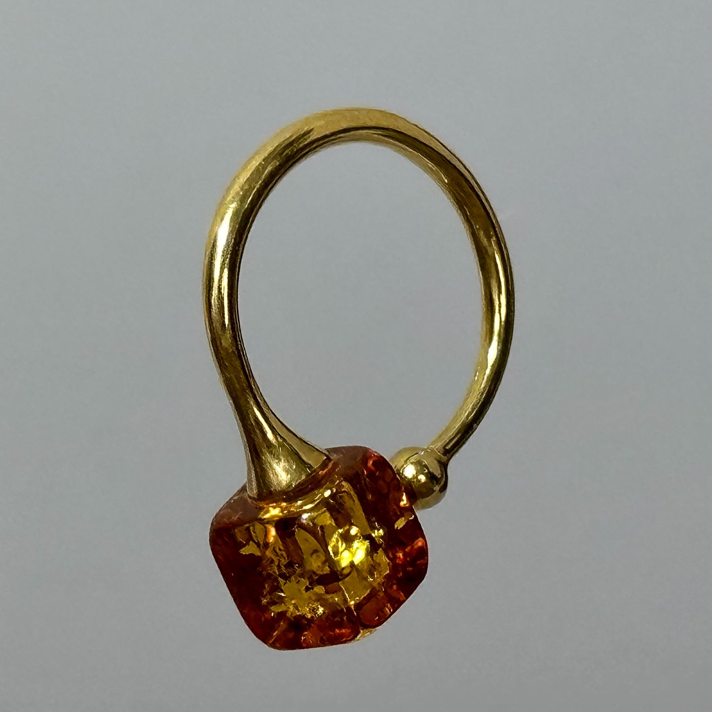 Geometric amber cube ring