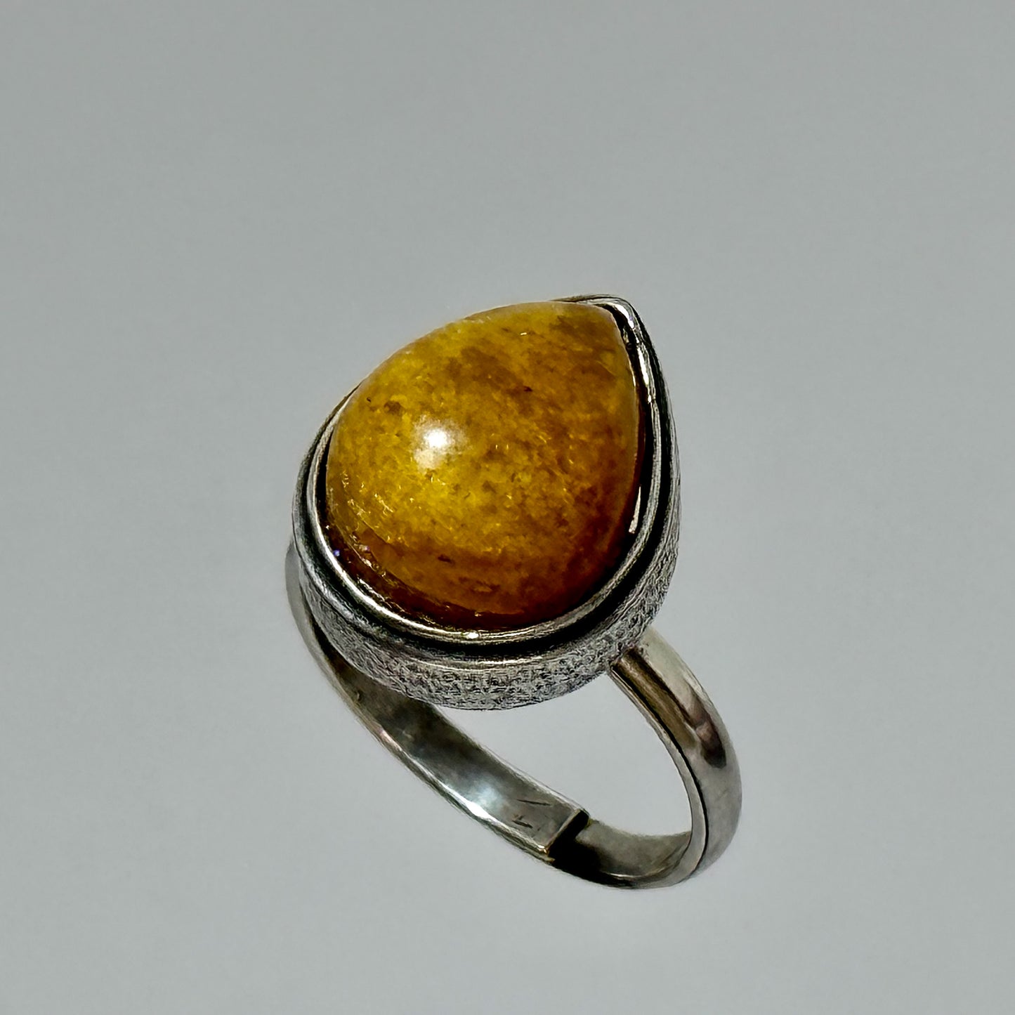Daring amber ring