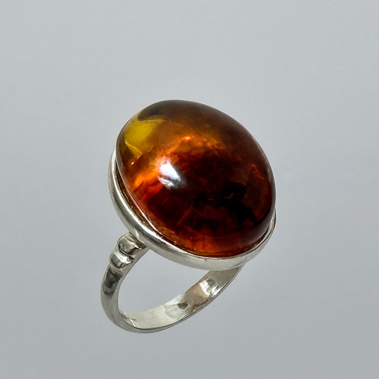 Oval amber ring