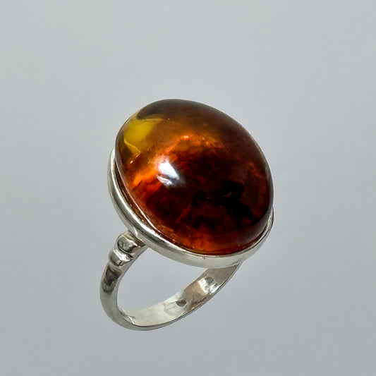 Oval amber ring
