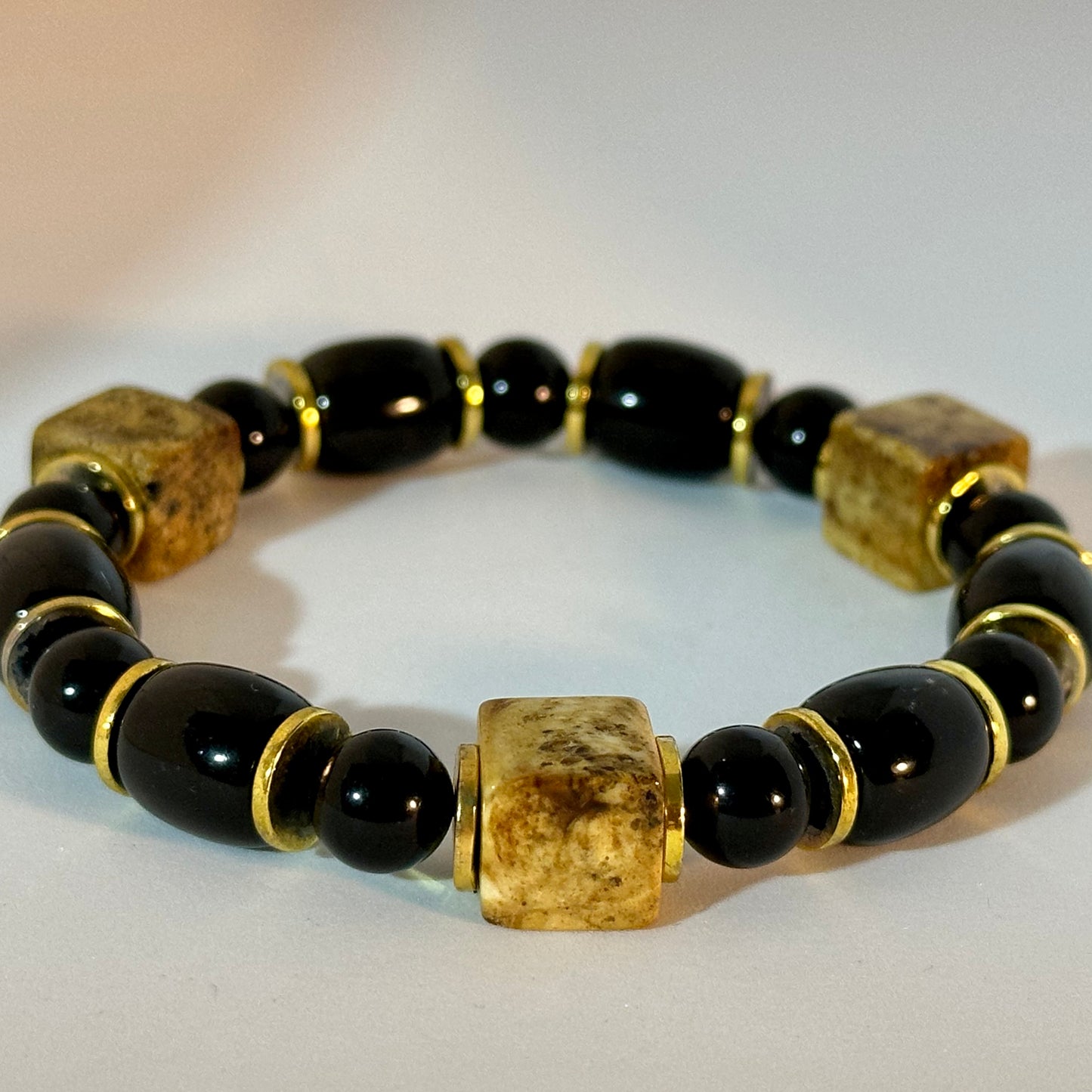 Ancient charm square amber bracelet