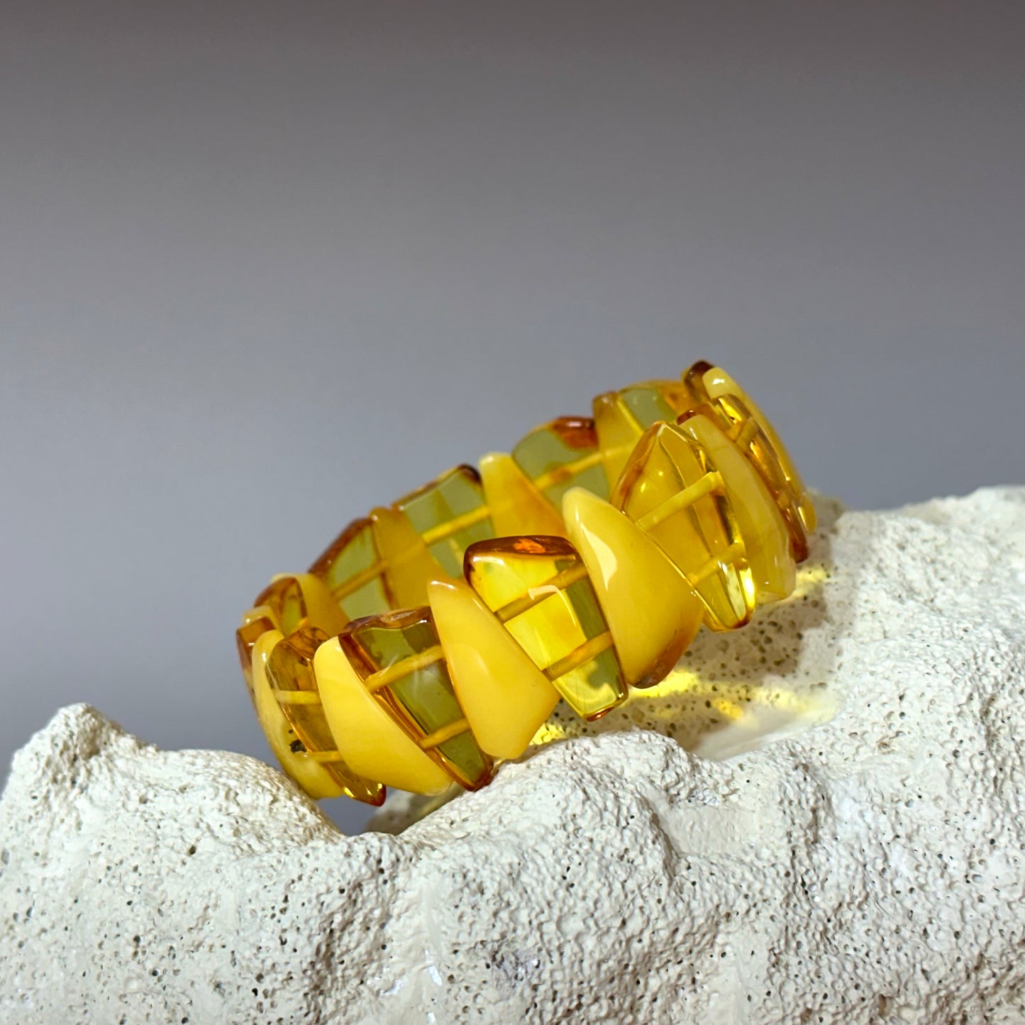 White and transparent triangle amber bracelet