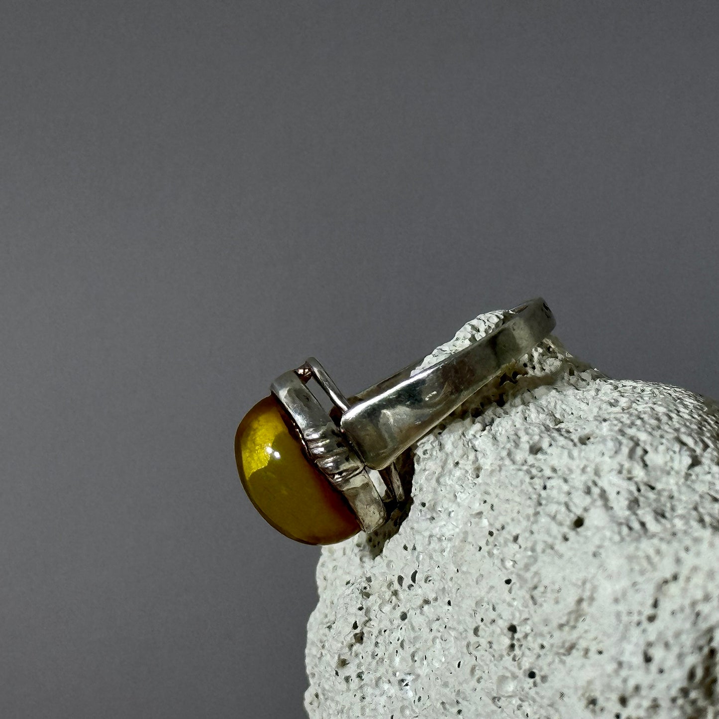 Retro amber statement ring