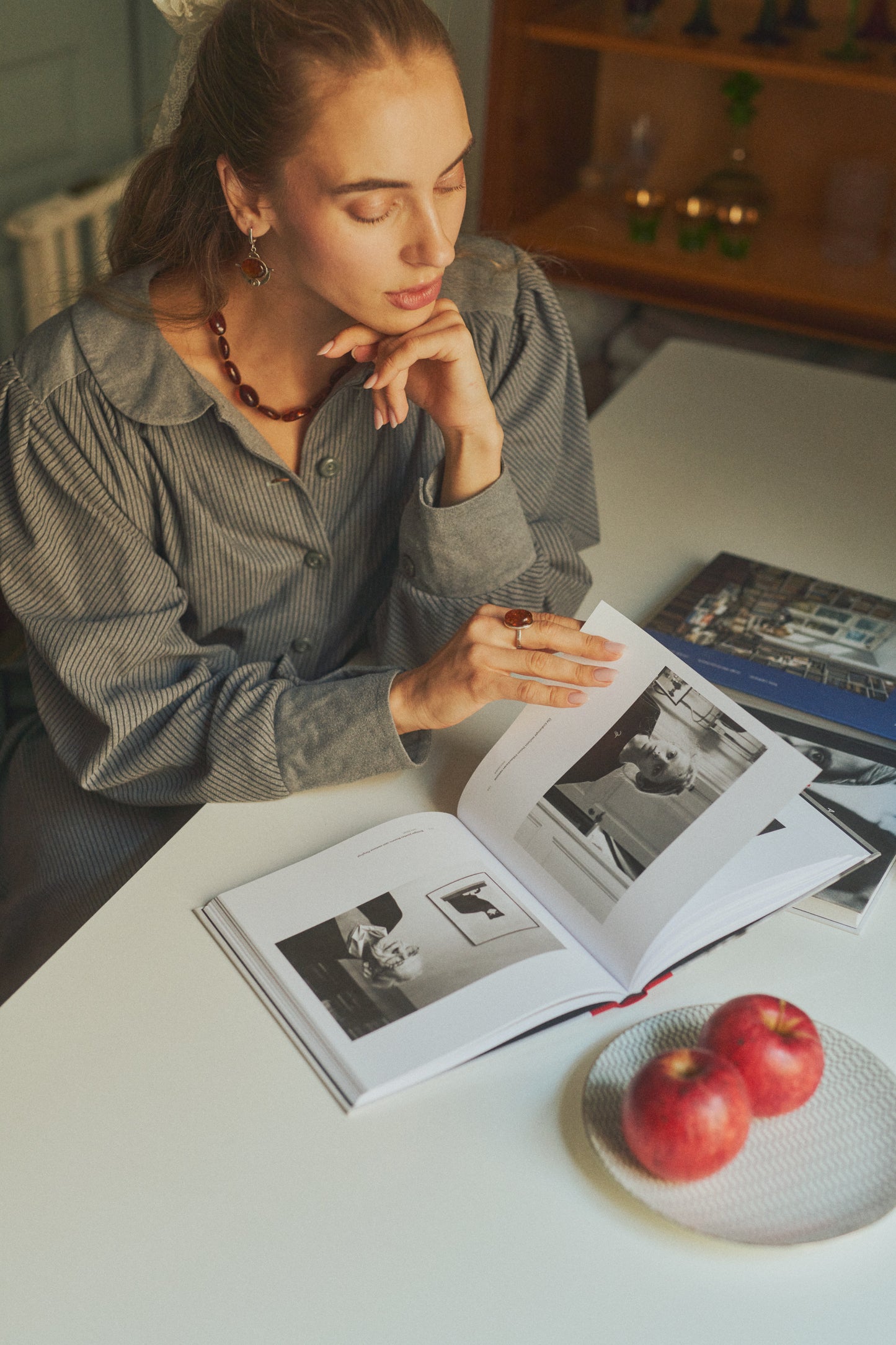 Subtle cognac amber necklace
