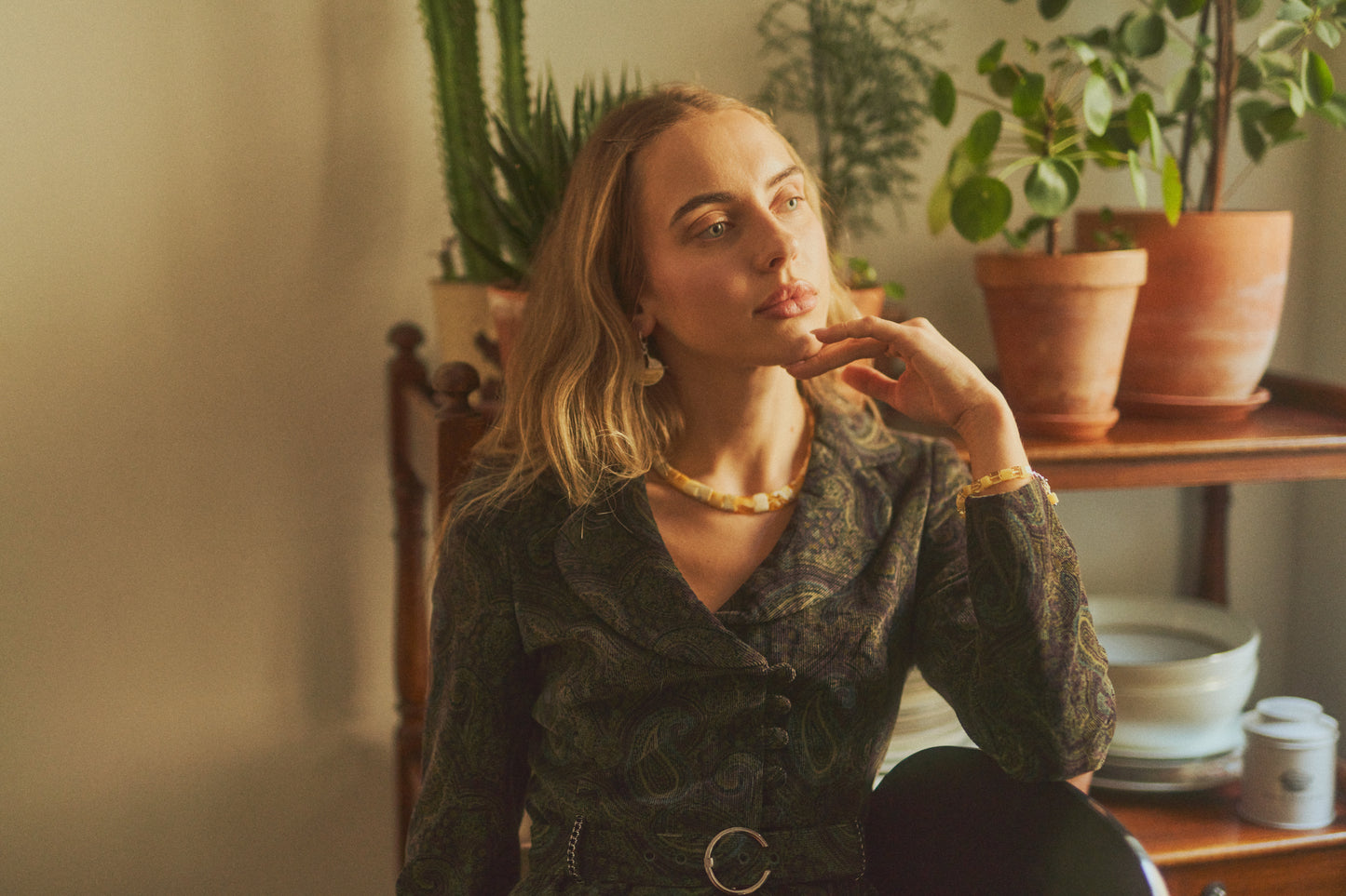 Regal white amber necklace